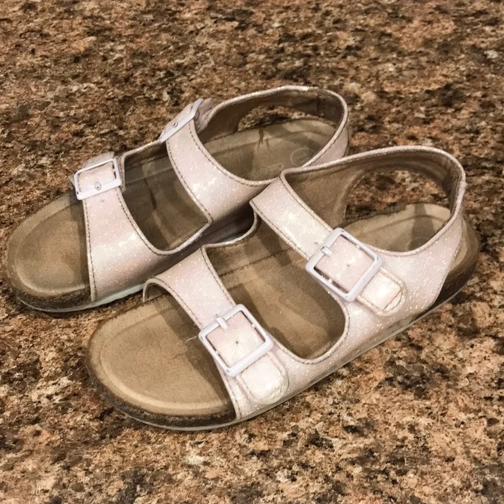 CAT & JACK Girls Reagan Shimmer Footbed Sandals | 11